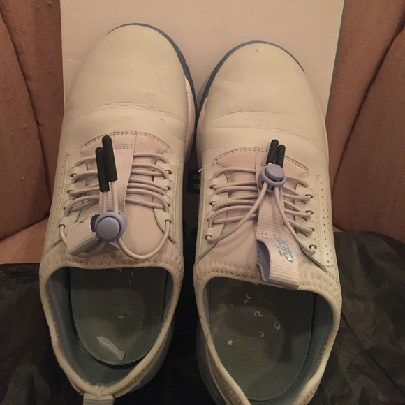 Closed-Back Nursing Clog - Picture 4 of 8